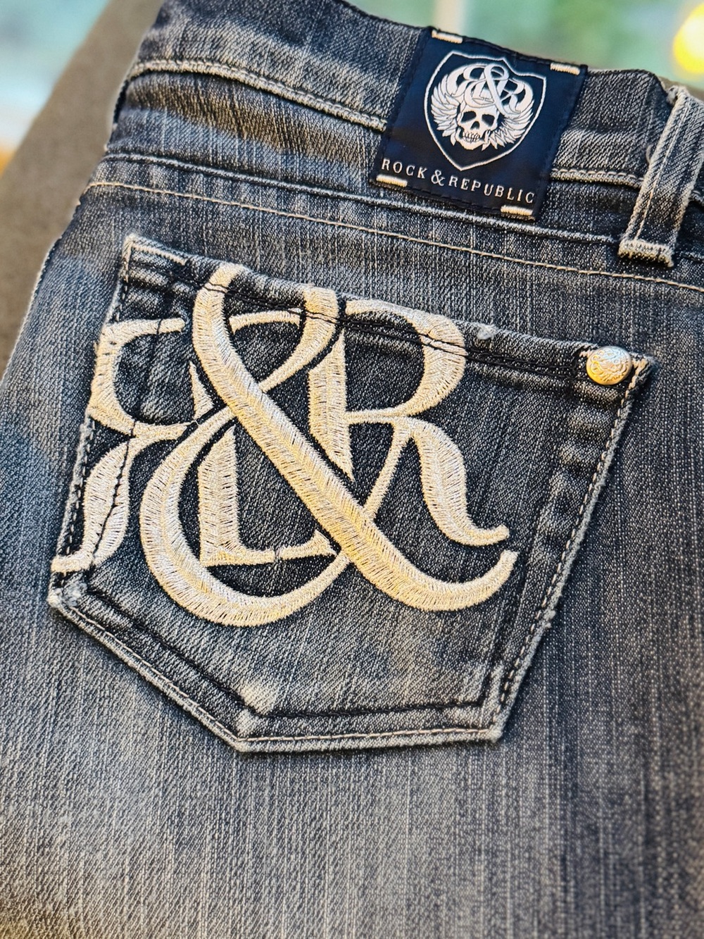 Rock & Republic Jagger Low Rise Skinny Jeans Size 26 Embroidered Pockets